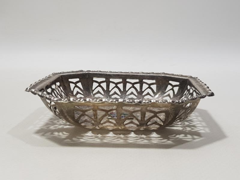 ANTİKA AJUR İŞÇİLİKLİ GÜMÜŞ KAPLAMA ŞEKERLİK