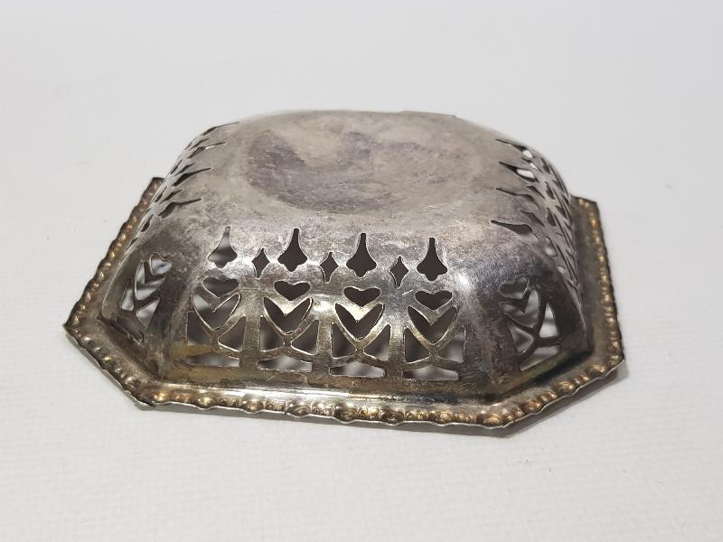 ANTİKA AJUR İŞÇİLİKLİ GÜMÜŞ KAPLAMA ŞEKERLİK