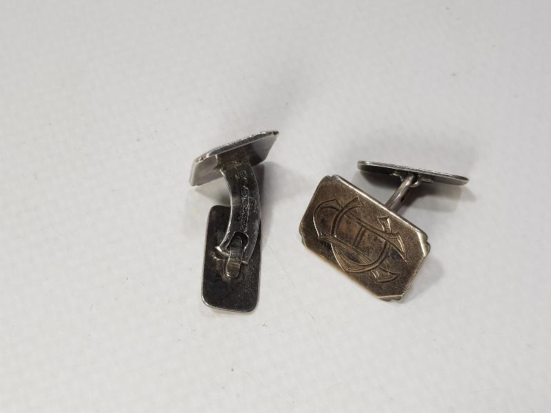 C - A İNİSİYALLİ ANTİKA GÜMÜŞ KOL DÜĞMELERİ 