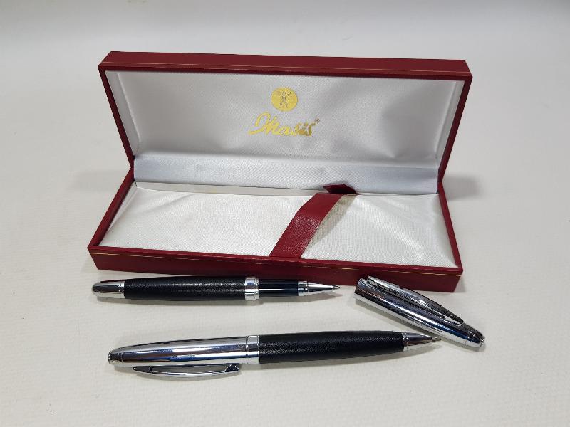 ORJİNAL KUTUSUNDA KOLEKSİYONLUK BİR ÇİFT TÜKENMEZ KALEM