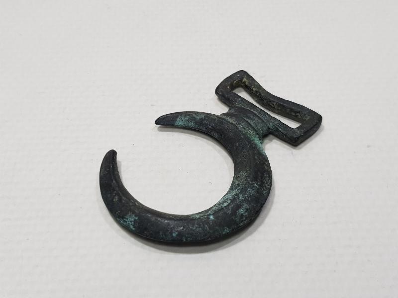 OSMANLI DÖNEMİ ÇOK NADİR HİLAL FORMLU SÜVARİ SUBAY AT TOKASI