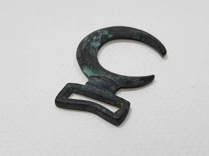 OSMANLI DÖNEMİ ÇOK NADİR HİLAL FORMLU SÜVARİ SUBAY AT TOKASI