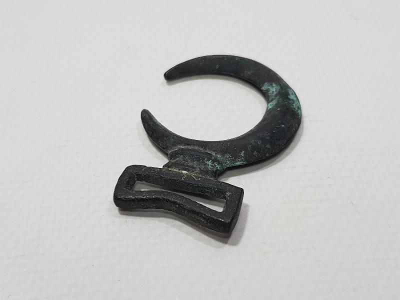 OSMANLI DÖNEMİ ÇOK NADİR HİLAL FORMLU SÜVARİ SUBAY AT TOKASI