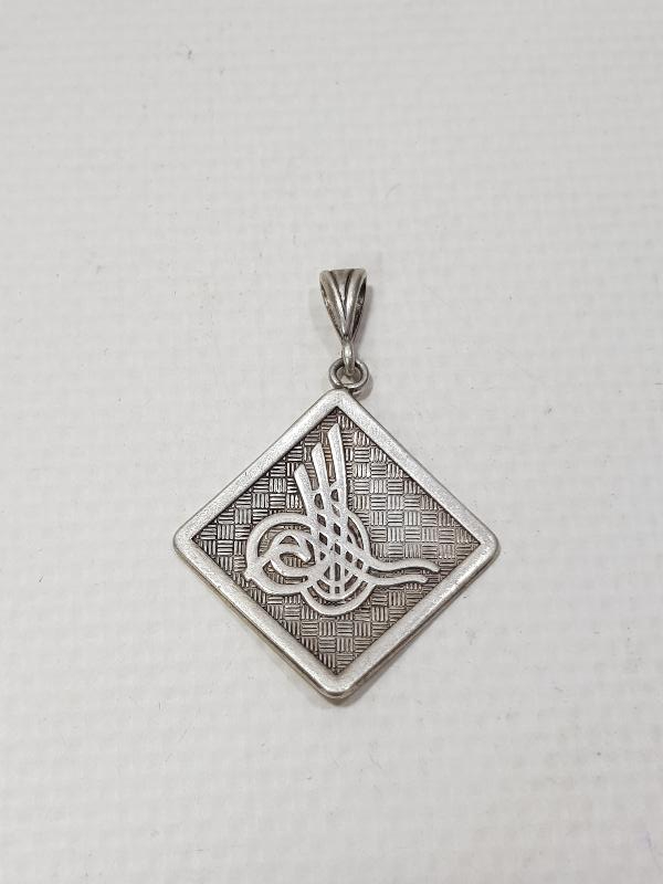 TUĞRALI GÜMÜŞ KOLYE UCU