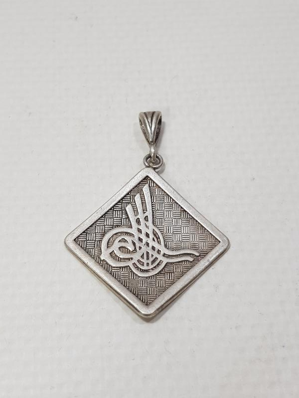 TUĞRALI GÜMÜŞ KOLYE UCU