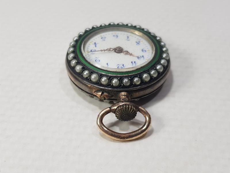 ANTİKA GÜMÜŞ KASA ÜZERİ ALTIN ÇAKMA, İNCİLİ VE MİNELİ ÇOK NADİR ZENNE CEP SAATİ 