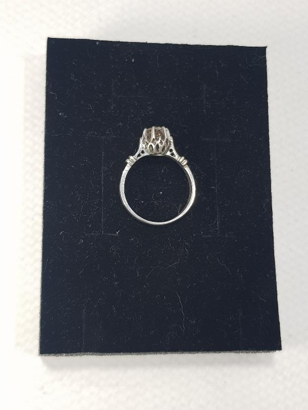 ANTİKA TEK TAŞ PIRLANTA YÜZÜK 