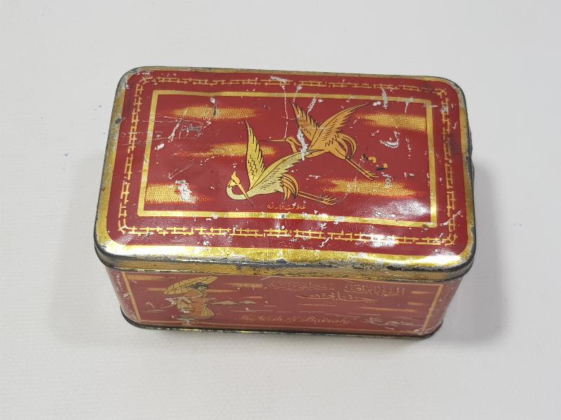 OSMANLICA YAZILI ALBAYRAK ÇAY KUTUSU