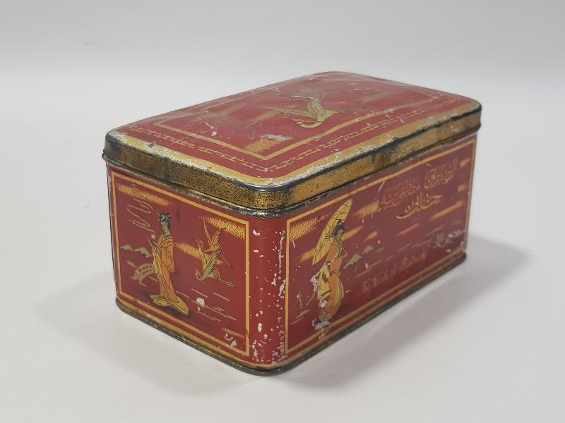 OSMANLICA YAZILI ALBAYRAK ÇAY KUTUSU