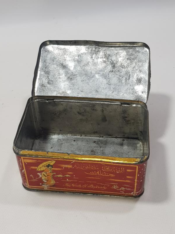 OSMANLICA YAZILI ALBAYRAK ÇAY KUTUSU