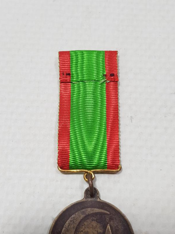 OSMANLI DÖNEMİ ÇOK NADİR FORMDA MEŞRUTİYET KANUNU ESASİ MADALYASI 