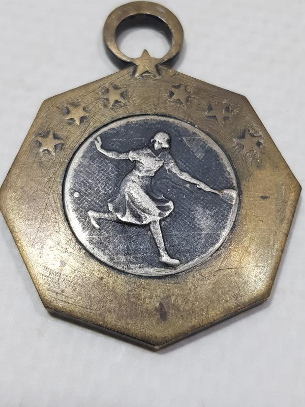 TÜRKİYE İDMAN CEMİYETLERİ İTTİFAKI GÜMÜŞ TENİS MADALYASI 