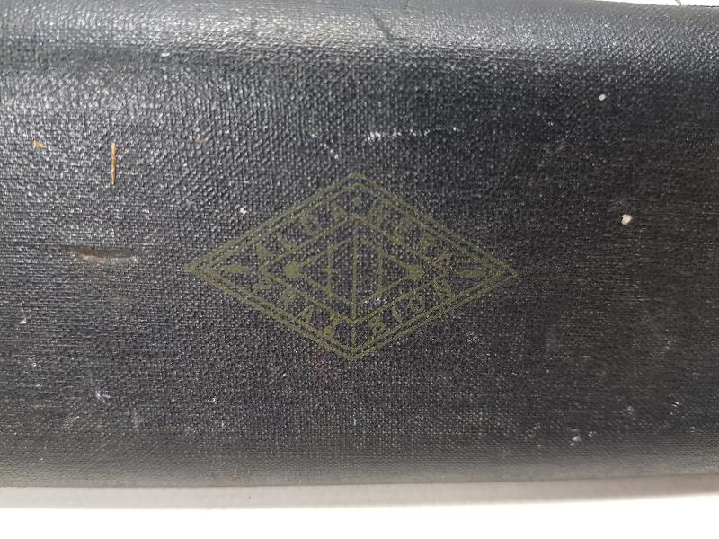 ANTİKA KUTUSUNDA PERGEL TAKIMI