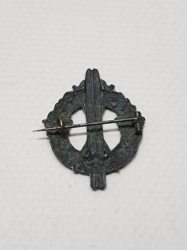 KAYAKLA İLGİLİ ANTİKA ROZET