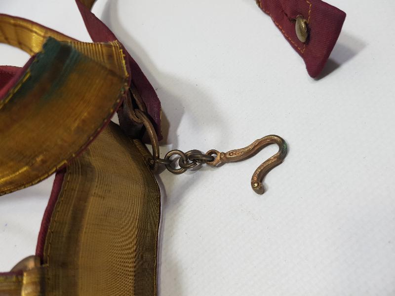 OSMANLI DÖNEMİ ALTIN SIRMA İŞLEMELİ TAM TAKIM SUBAY KEMERİ