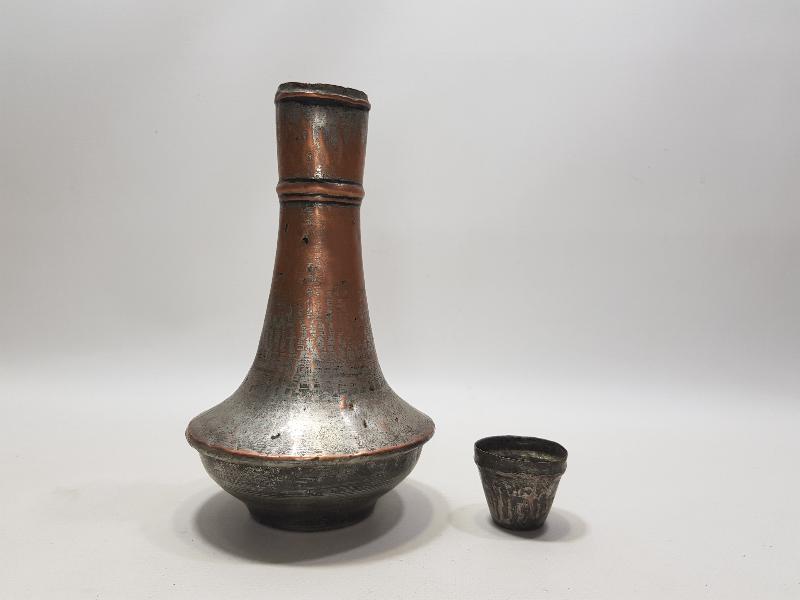 OSMANLI DÖNEMİ NADİR FORMDA ZEMZEM SÜRAHİSİ VE BARDAĞI