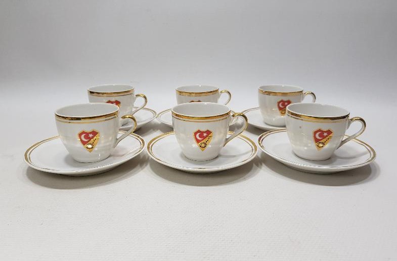 1923 TÜRKİYE CUMHURİYETİNİN KURULUŞU ANISINA SÜMERBANK TARAFINDAN YAPILMIŞ FİNCAN TAKIMI