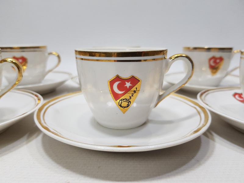 1923 TÜRKİYE CUMHURİYETİNİN KURULUŞU ANISINA SÜMERBANK TARAFINDAN YAPILMIŞ FİNCAN TAKIMI