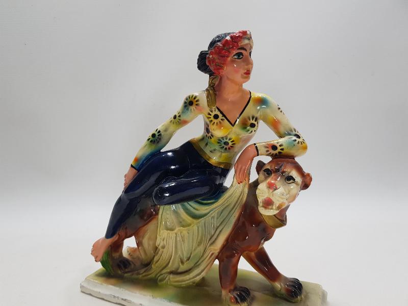 ANTİKA KAPLANLI KADIN BİBLOSU