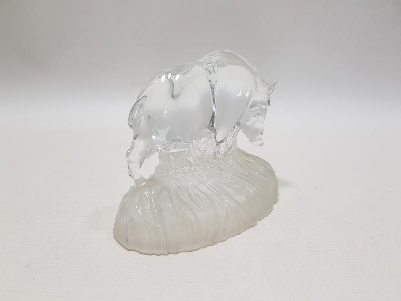 ANTİKA LALİK CAM DOMUZ BİBLOSU