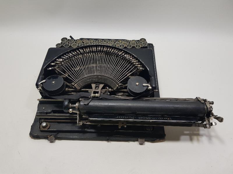 ANTİKA REMINGTON DAKTİLO