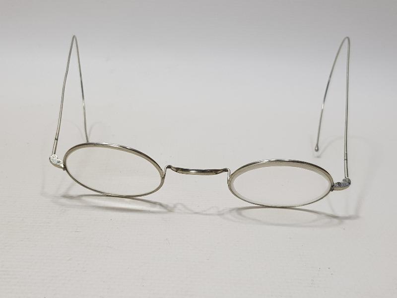 CONSTANTINOPLE: ORJİNAL KUTUSUNDA GÜMÜŞ GÖZLÜK