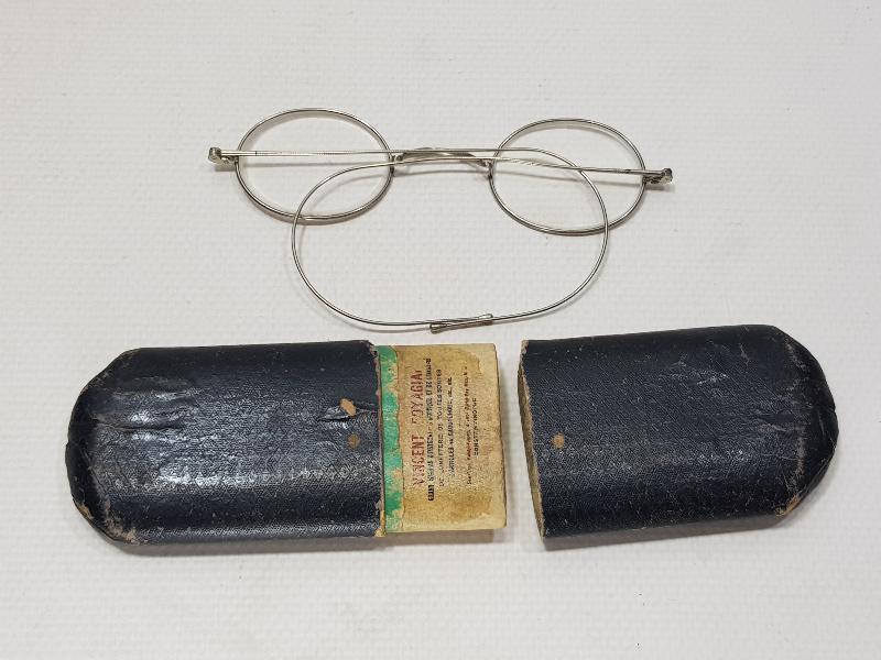 CONSTANTINOPLE: ORJİNAL KUTUSUNDA GÜMÜŞ GÖZLÜK