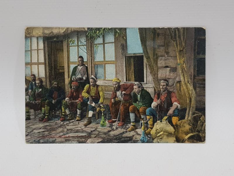 KAHVE KÜLTÜRÜ: OSMANLI DÖNEMİ KAHVEHANEDEKİ TİPLER KARPOSTAL