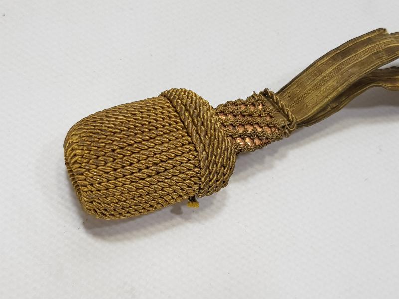 OSMANLI DÖNEMİ ALTIN SIRMA SUBAY KILIÇ PÜSKÜLÜ