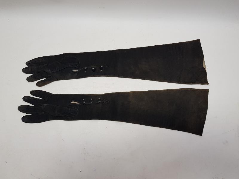 OSMANLI DÖNEMİ LEVANTEN İŞİ NUBUK DERİ BAYAN ELDİVENİ