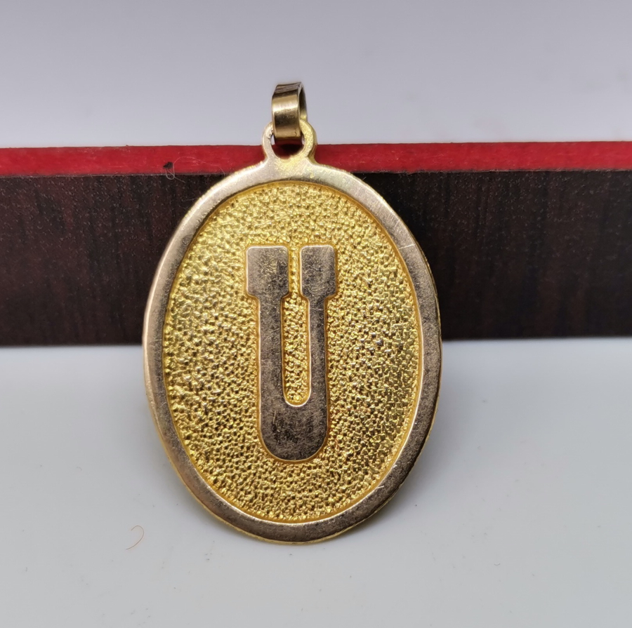 ALTIN U HARFLİ KOLYE UCU