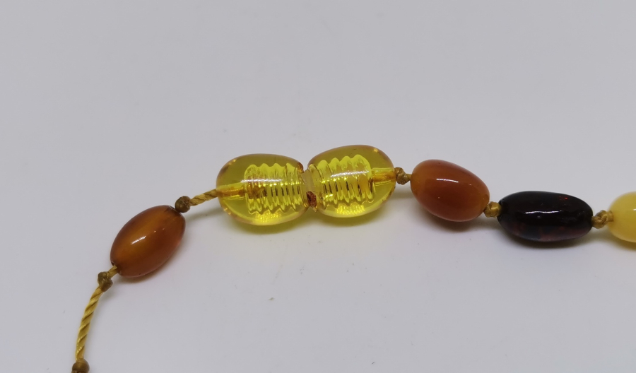 DAMLA KEHRİBARDAN MAMUL COCUK KOLYESİ