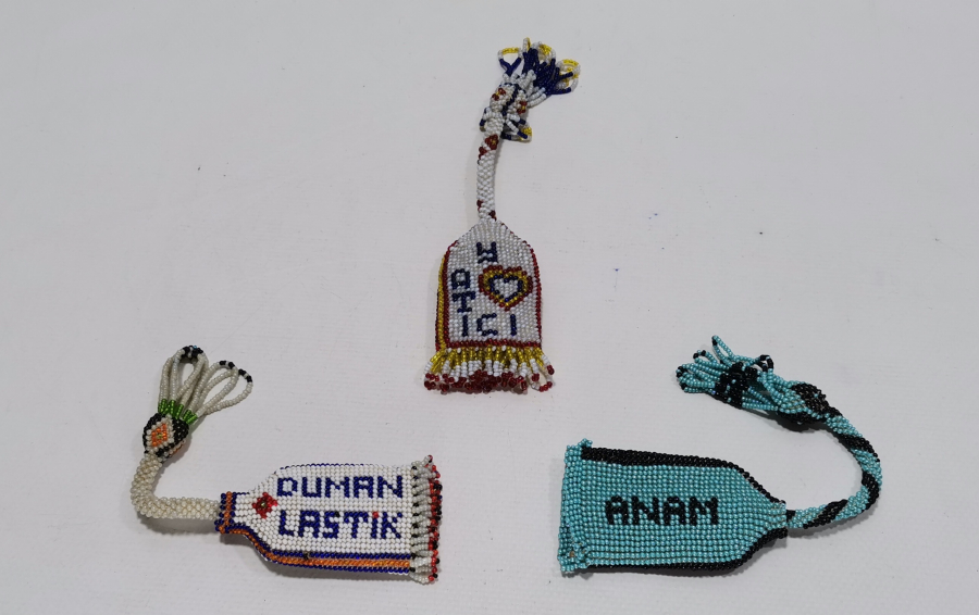 EL YAPIMI BONCUK İŞİ ANTİKA ÇAKMAK KILIFI