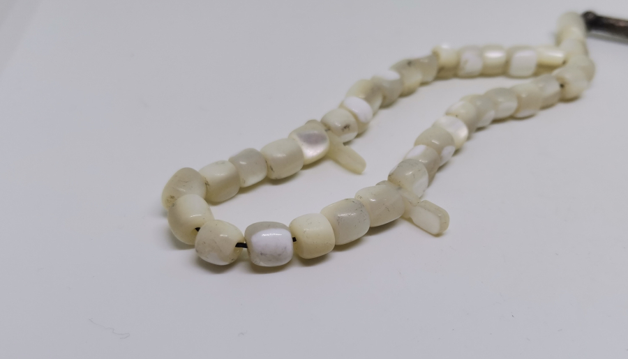 GÜMÜŞ PÜSKÜLLÜ ANTİKA SEDEF TESPİH