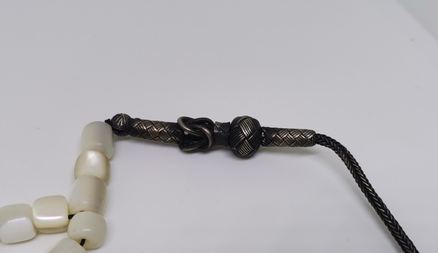 GÜMÜŞ PÜSKÜLLÜ ANTİKA SEDEF TESPİH