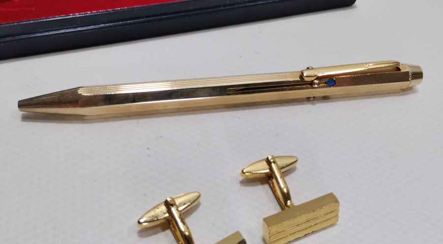 ORJİNAL KUTUSUNDA ALTIN KAPLAMA KALEM VE KOL DÜĞMESİ TAKIMI