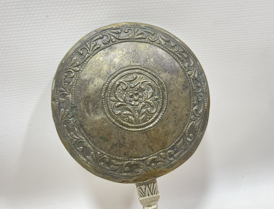 OSMANLI DÖNEMİ KABARTMA İŞÇİLİKLİ GÜMÜŞ EL AYNASI