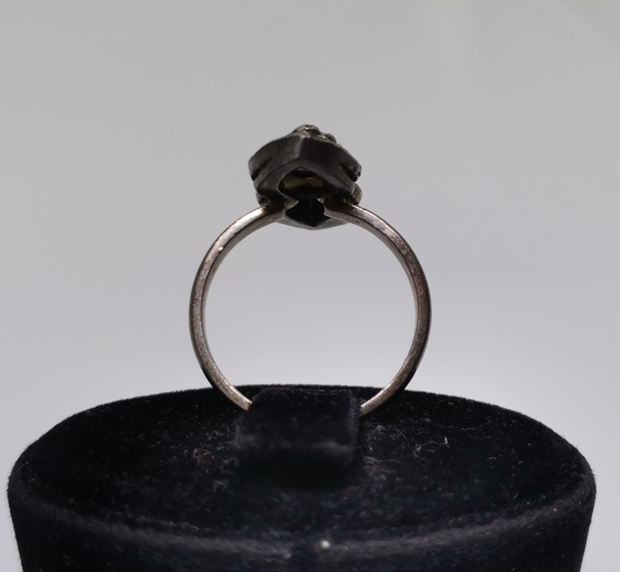 ÖZEL YAPIM FİYONK MODEL ELMAS TAŞLI YÜZÜK