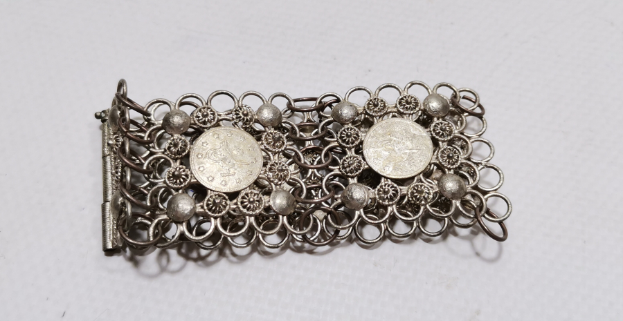 ÜZERİ TUĞRALI EL YAPIMI ANTİKA BİLEKLİK