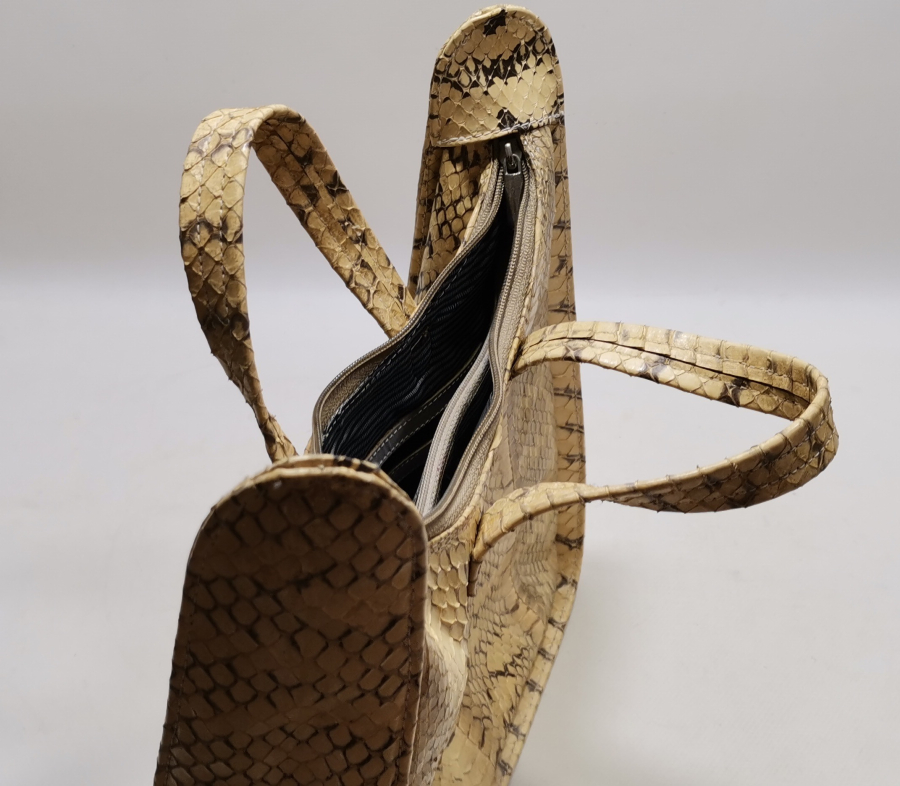 ANTİKA YILAN DERİSİ ÇANTA