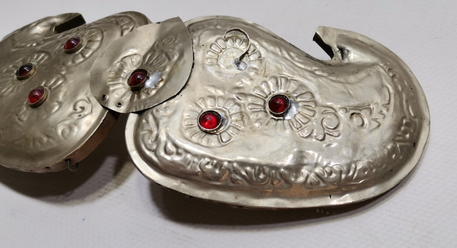 KABARTMA İŞÇİLİKLİ ANTİKA GELİN KEMERİ TOKASI