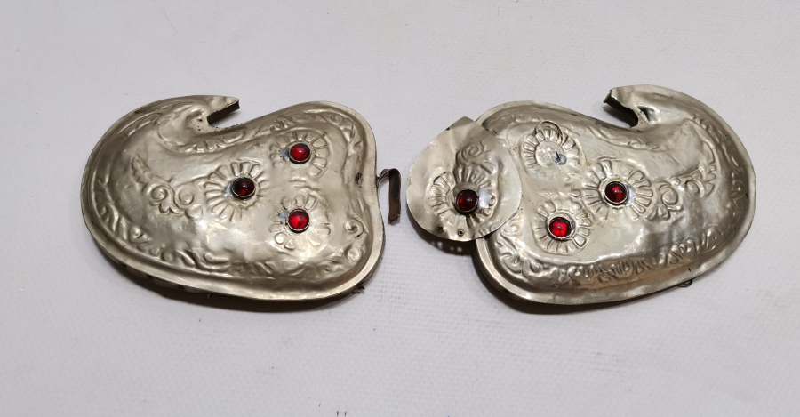 KABARTMA İŞÇİLİKLİ ANTİKA GELİN KEMERİ TOKASI