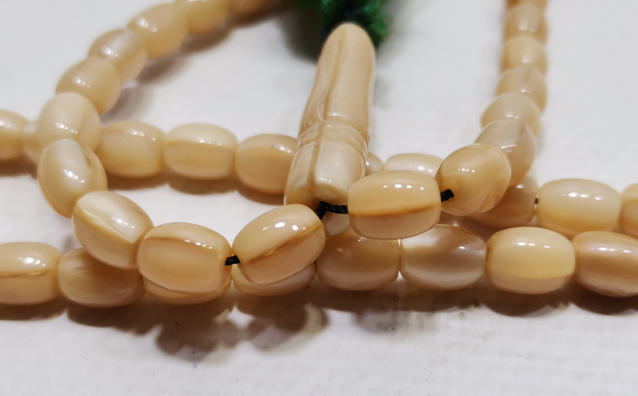 ORJİNAL PÜSKÜLÜ İLE OSMANLI DÖNEMİ NADİR RENKTE BEYKOZ NAMAZ TESPİHİ