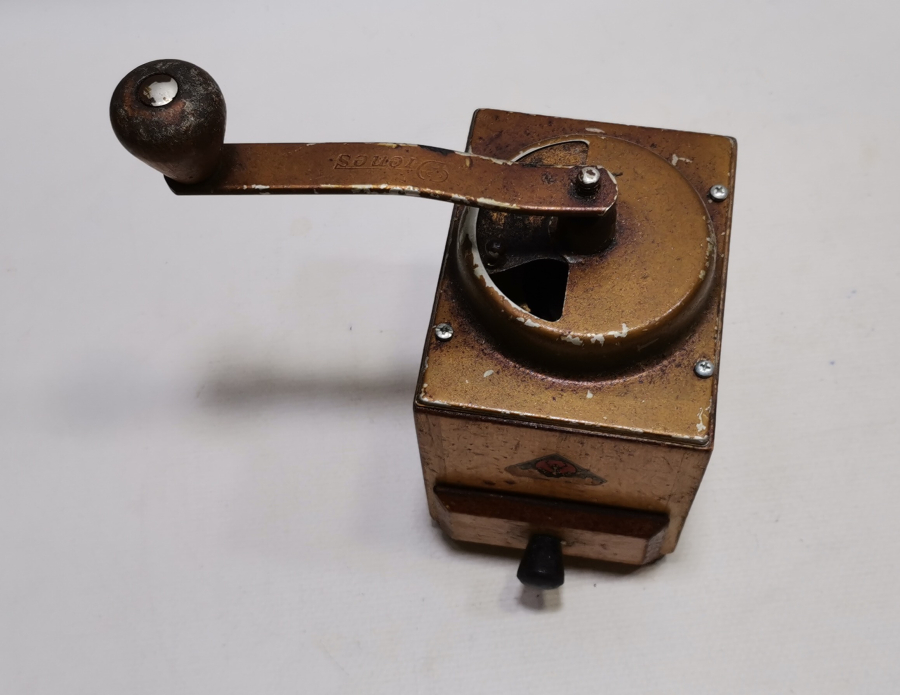 EL YAPIMI ANTİKA KAHVE DEĞİRMENİ