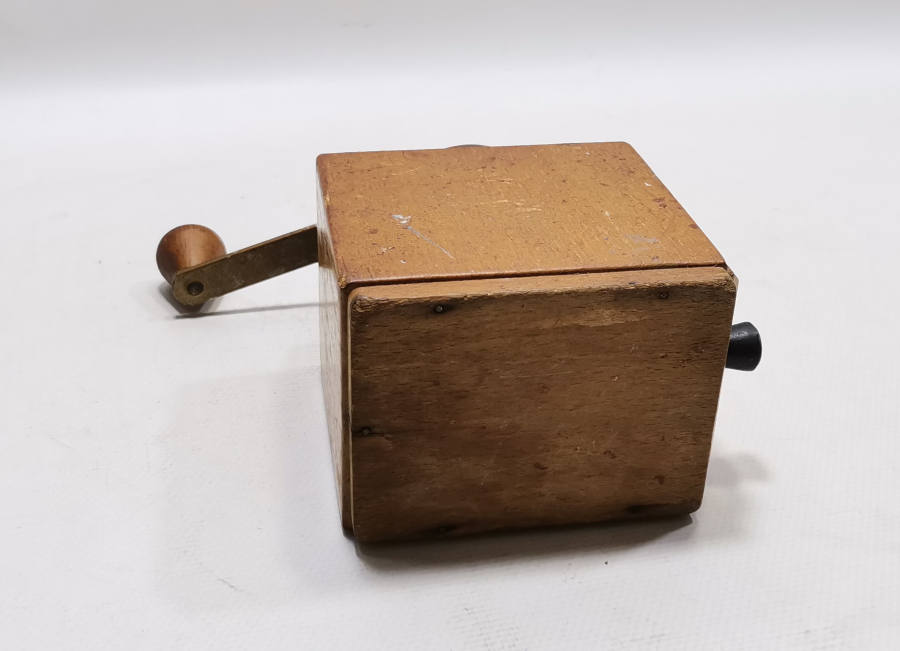 EL YAPIMI ANTİKA KAHVE DEĞİRMENİ