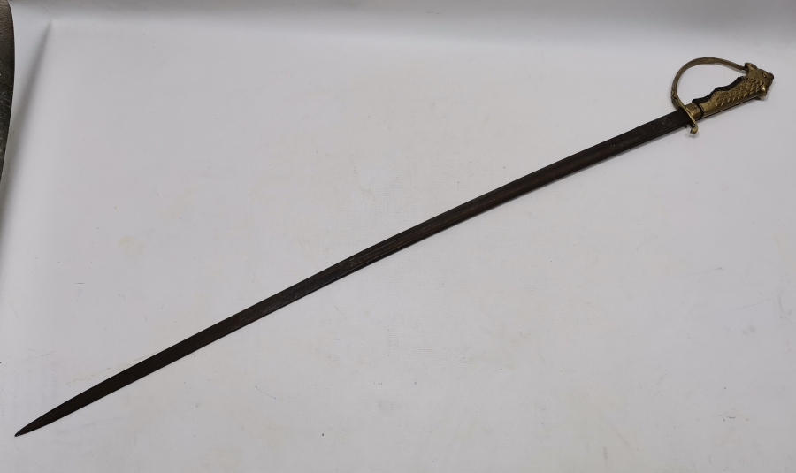 KARTAL BAŞLI VE BOYNUZ SAPLI ANTİKA HAVACI SUBAY KILICI