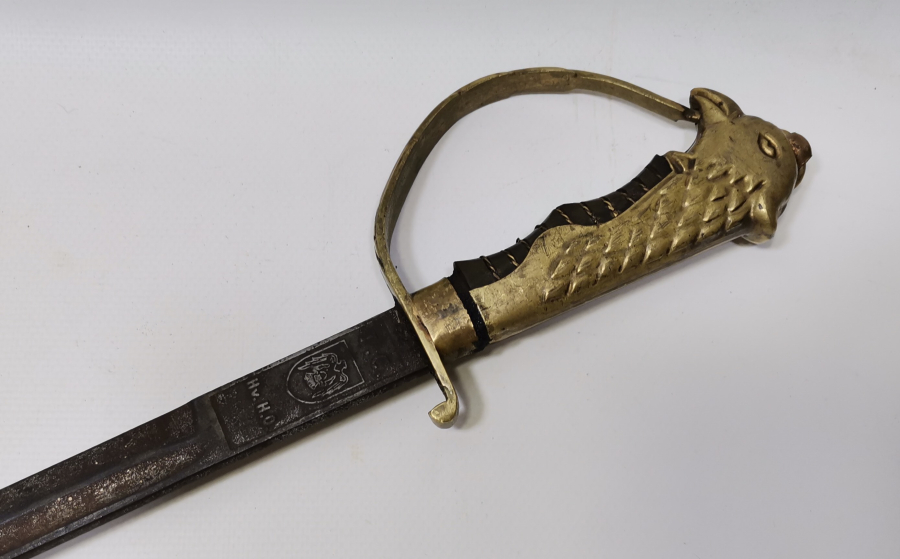 KARTAL BAŞLI VE BOYNUZ SAPLI ANTİKA HAVACI SUBAY KILICI