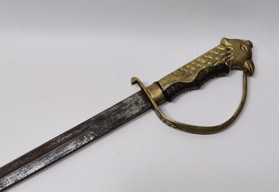 KARTAL BAŞLI VE BOYNUZ SAPLI ANTİKA HAVACI SUBAY KILICI