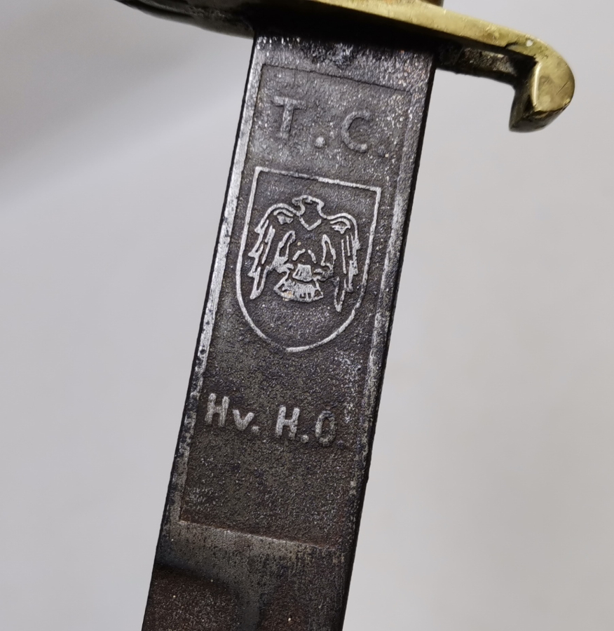 KARTAL BAŞLI VE BOYNUZ SAPLI ANTİKA HAVACI SUBAY KILICI