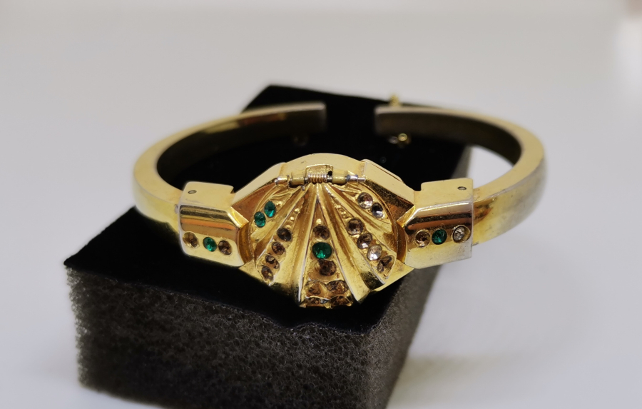 ALTIN KAPLAMA KURMALI ANTİKA KOL SAATİ